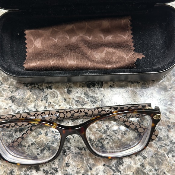 Preloved Coach glasses 5291 DK TORT/Tort Military Sig C tortoise shell. - Picture 2 of 7